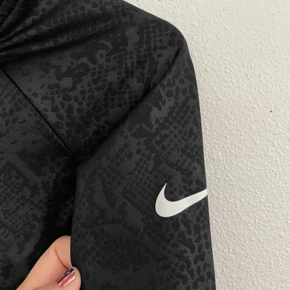 Nike Pro Dri-FIT Top Black Snakeskin Cowl Neck Thumbhole Womens Medium Running